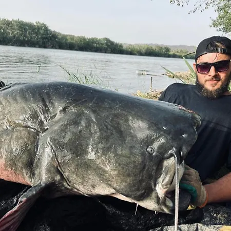 Big Fish River Ebro Riba-roja d'Ebre